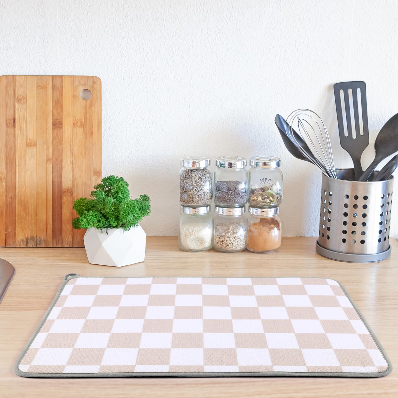 Two-pack Zonon mats provide coordinated kitchen drying solutions.