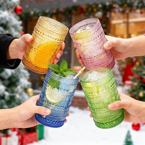 ZOOFOX vintage glassware as a refined gift for housewarmings and gatherings