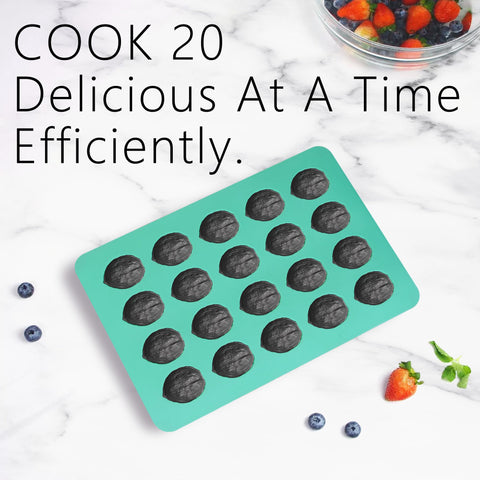 Zorazio compact mold set fits standard oven trays.