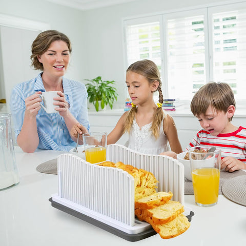 ZQZXD Slicer produces evenly sliced bread for sandwiches and toasts