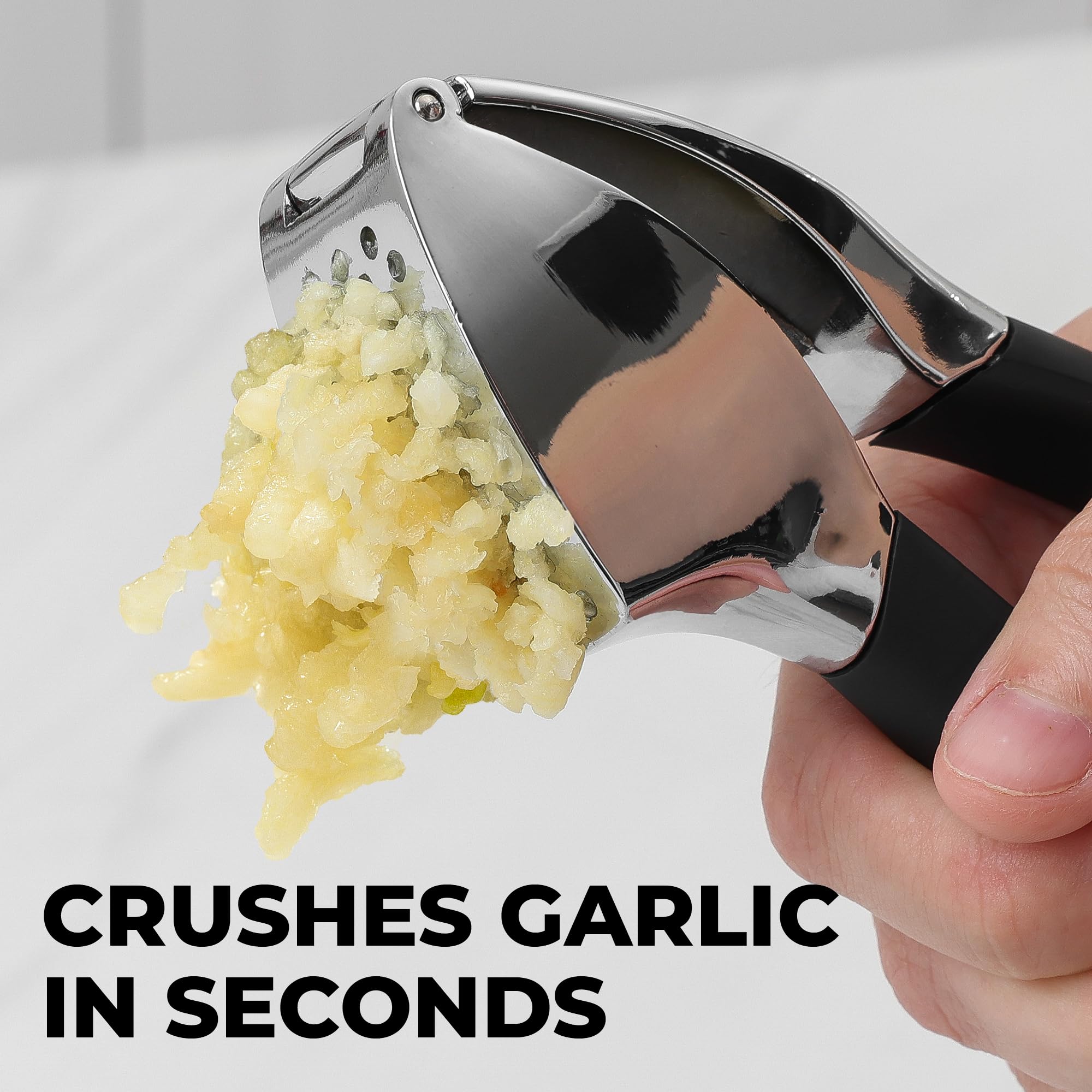 Zulay Kitchen Comfort Grip easy-clean design with included brush for quick cleanup.