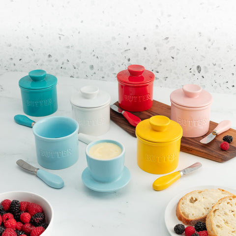 Zulay Kitchen durable porcelain design complements modern counter decor.