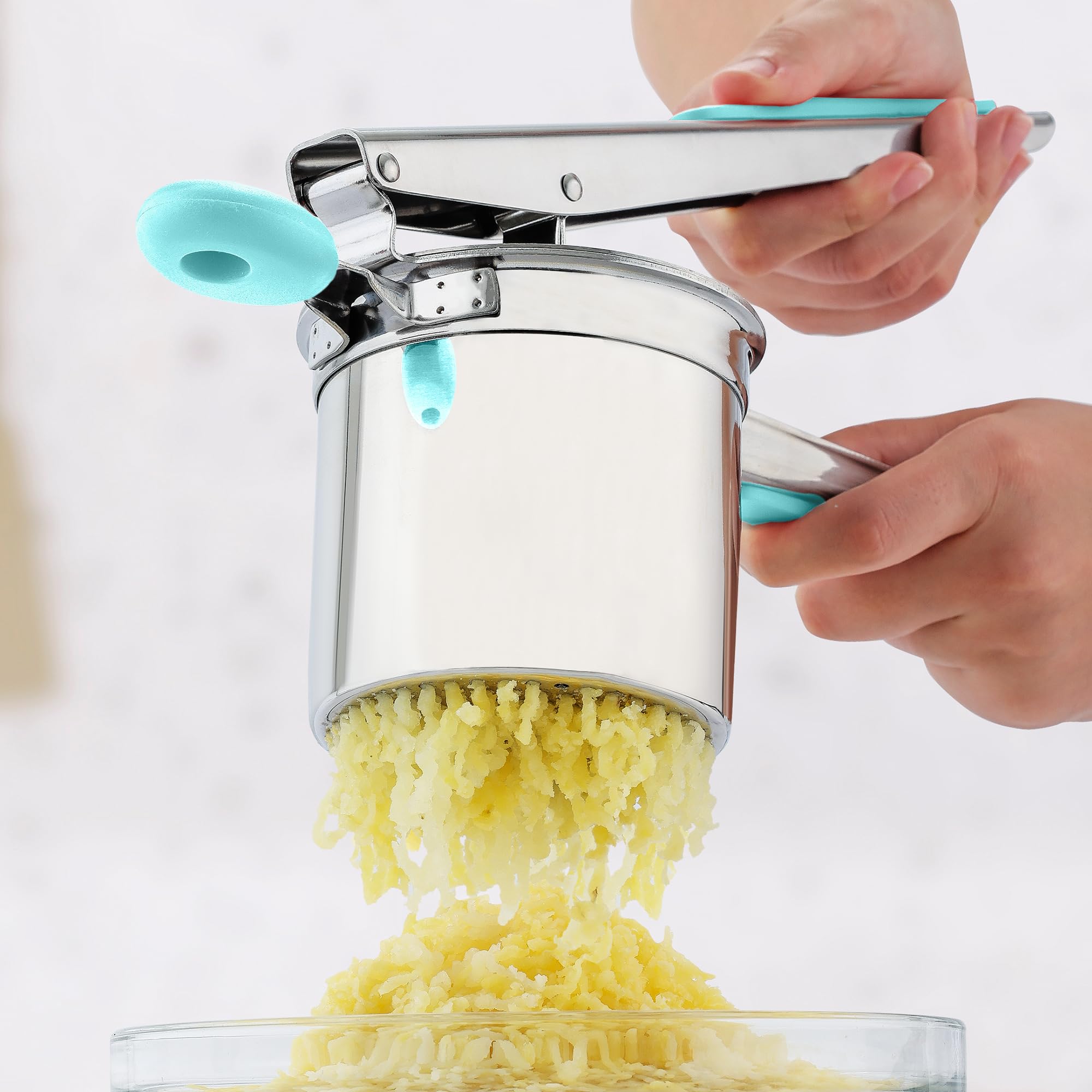 Zulay Kitchen multi-use vegetable masher for versatile prep
