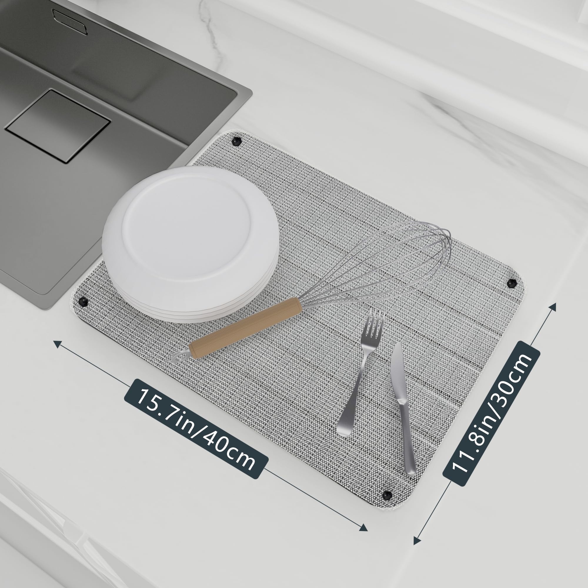 ZumenDa mat showing anti-slip feet for stable placement on counters.