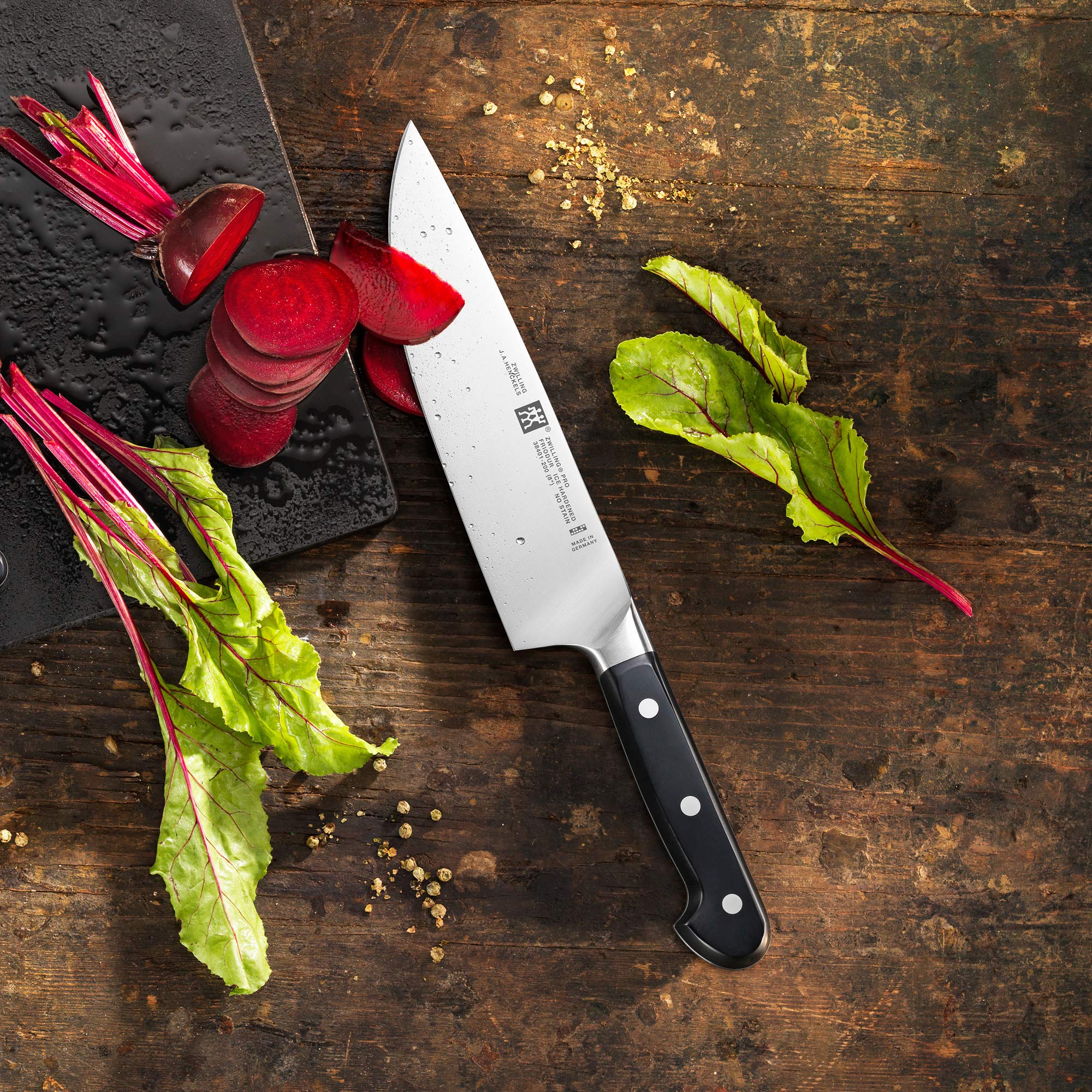 Zwilling Pro full tang design provides stability and confident control.