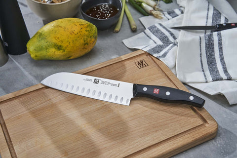 ZWILLING Twin Signature German manufacturing; durable craftsmanship for daily use.
