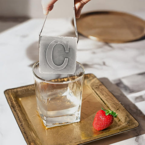 ZXYJJN two-inch ice cube tray creates slow-melting whiskey cubes